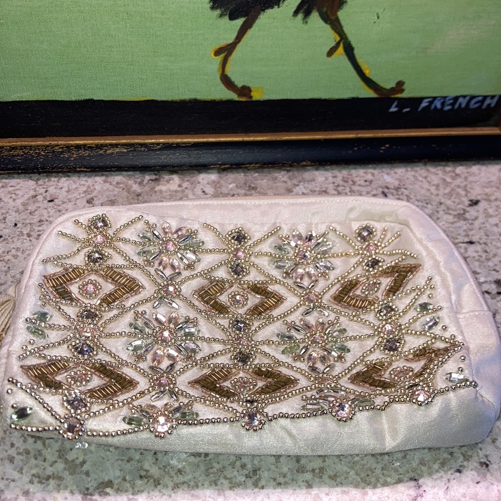 UEC Vintage Beaded Soft Sided Clutch white, silver, & gold w/tasseled zipper